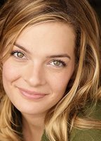 Nicole Steinwedell