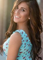 Yasmine Soofi