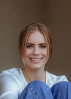 Lara Dandelion Seibert