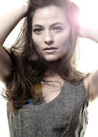 Lara Pulver