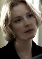 Claire Skinner