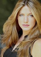 Jes Macallan