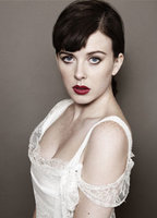 Alexandra Roach