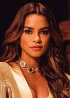 Lucy Alves