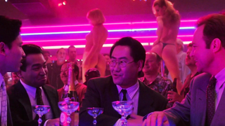 Elizabeth Berkley, Rena Riffel - Showgirls (1995)