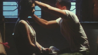 Maureen Larrazabal, Sunshine Cruz - Ekis Walang tatakas