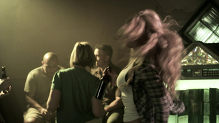 Cerina Vincent – MoniKa