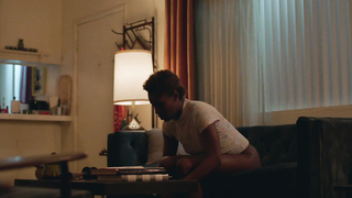 Domnique Perry, Issa Rae - Onzeker s02e01 (2017)