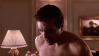 Linda Fiorentino, Angie Everhart – Jade (1995)