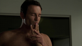 Jessalyn Gilsig, Mayte Garcia – NipTuck s02e02 (2004)