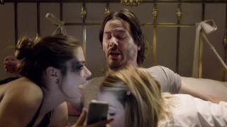 Ana de Armas, Lorenza Izzo – Knock Knock (2015)