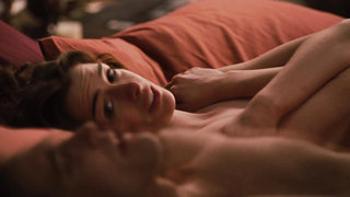 Anne Hathaway – Love and Other Drugs (2010)