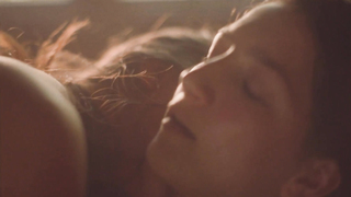 Bunnie Bennett, Maisy Taylor - Summer with Maria (2022)