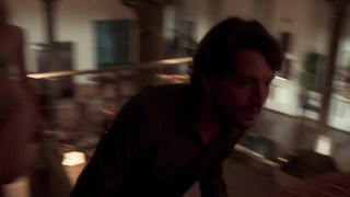 Elle Fanning - A Rainy Day in New York (2019)