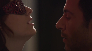 Ashlynn Yennie – Submission s01e05 (2016)