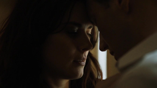 Alexandra Breckenridge – Zipper (2015)