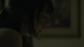 Madison Lawlor, Kate Mansi - Casa Grand s01e01-02 (2023)