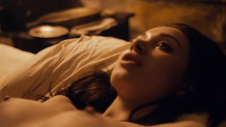 Taisiya Vilkova, Yulia Frants, etc - Gogol. Nachalo (2017)