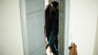 Leonie Brill, Zeynep Bozbay, Jasmin Gerat, Amanda da Gloria, Kathrin Anna Stahl, Paulina Rümmelein, Sophia Schober - Damaged Goods s01e01-07 (2022)