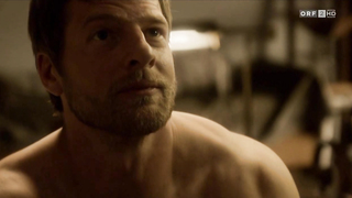 Franziska Weisz, Stefanie Stappenbeck – Niemand ist eine Insel (2011)