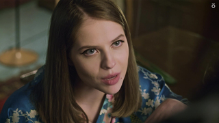 Masha Matsel, Angelina Pahomova, Viktoriya Tolstoganova - Chyornoye oblako s01e06 (2023)