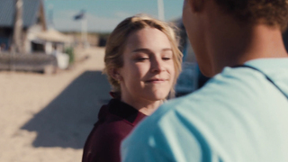 Manouk Pluis, Ayana Doucouré, Pommelien Thijs, Emma Moortgat - High Tides (Knokke Off) s01e01-08 (2023) HD 1080p