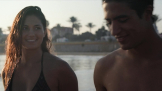 Ophelie Bau, Lou Luttiau, Alexia Chardard - Mektoub, My Love Canto Uno (2017) HD 1080p