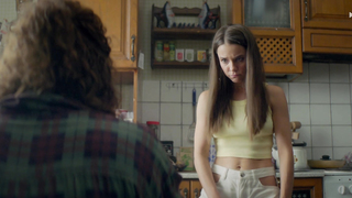 Polina Shashuro, etc - Vika-Uragan s01e15-16 (2023) HD 1080p