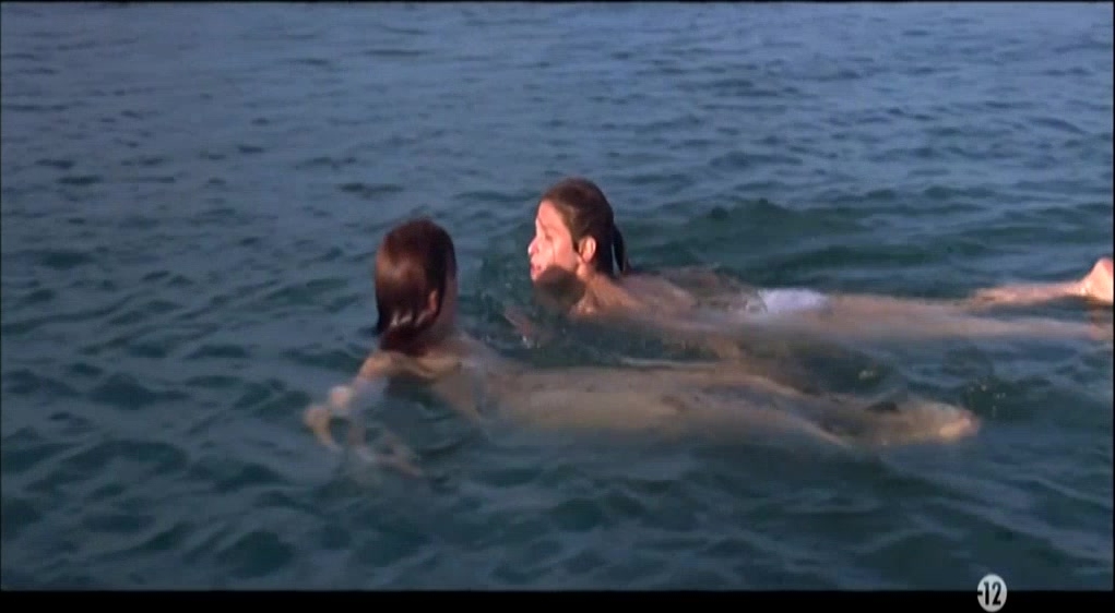 Hande Kodja, Celine Sallette – Mga Mamamaslang (2006) HD 720p