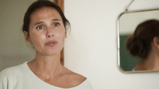 Marie-Josee Croze, Axelle Laffont, Virginie Ledoyen - MILF (2018) HD 1080p