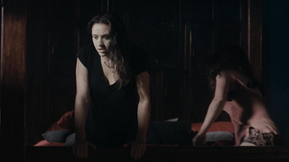 Alysa King, Gwenlyn Cumyn, etc - Bed of the Dead (2016) HD 1080p