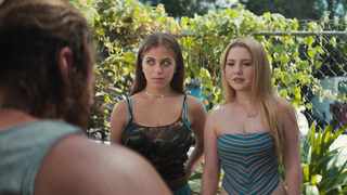 Ariel Martin, Nico Parker, Laura Chinn, Ella Anderson, etc - Suncoast (2024) HD 1080p