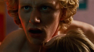 Kelly MacDonald nude sex scenes in Trainspotting (UK-1996)