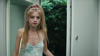 Flora Li Thiemann, Lea Drinda - Der Greif s01e01e04e05 (2023) HD 1080p