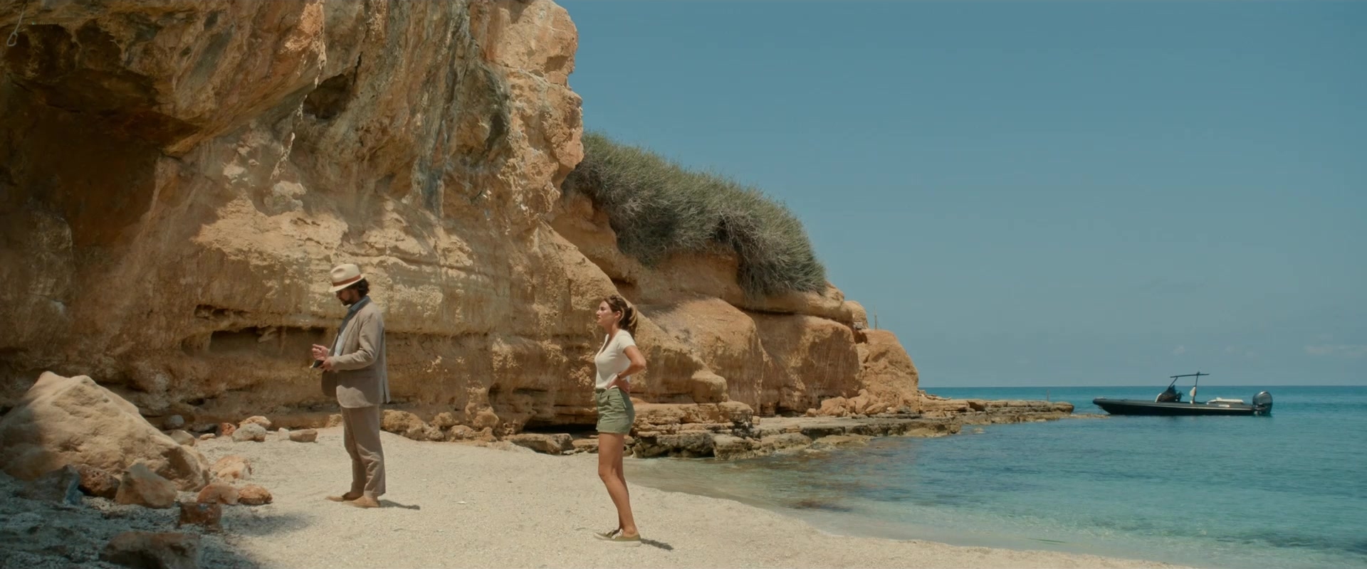 Shailene Woodley nude sex scenes in Killer Heat (2024)