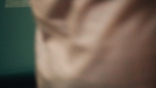 Kaitlyn Dever, Tilda Cobham-Hervey, Alycia Debnam-Carey - Apple Cider Vinegar s01e01-05 (2025)