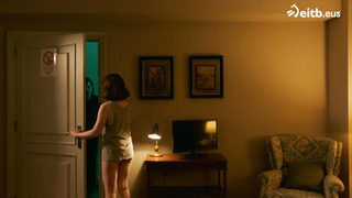 Sara Cozar, Nagore Aranburu - Bocas de arena (Hondar ahoak) s01e01-02 (2020)