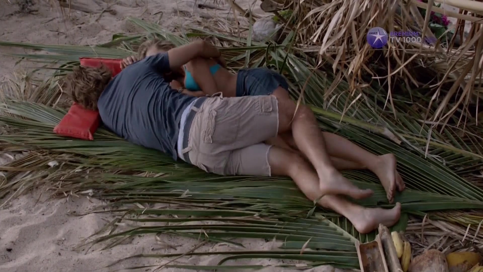 Indiana Evans - Blue Lagoon The Awakening (2012)