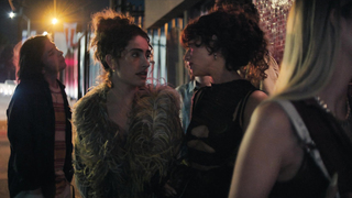 Si Rachel Sennott sa I Love LA (2025) S01E01