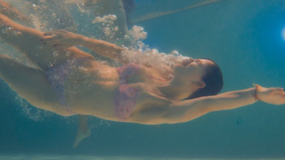 Sara Zinger - Effeuillage (2026) HD 1080p