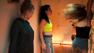 Lucía Caraballo, Leire Aguiar, Pilar Castro, María Esteve - Every Side of the Bed (Todos los lados de la cama) (2025) HD 1080p