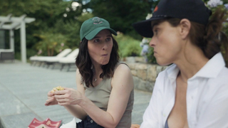Amanda Peet, Eunice Bae - Your Friends and Neighbors s02e07 (2026) HD 1080p