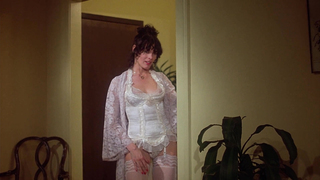 Martine Beswick, Tanya Boyd, Susan Kiger, K.C. Winkler - The Happy Hooker Goes Hollywood (1980) HD 1080p