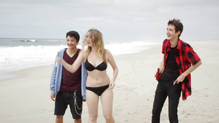 Ellen Slusarchi (Elena Slyusarchik) - Joke (Shutka) (2016) HD 1080p