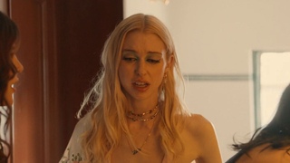 Helena Howard, Bella Thorne, Zión Moreno, Chloe Cherry, Sophia Taylor Ali - Find Your Friends (2025) HD 1080p
