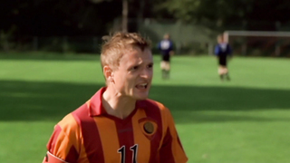 Anneke Kim Sarnau, Petra Kleinert, Nora Tschirner, Katrin Wrobel, Lena Amende, Irene Rindje, Sandra Borgmann - FC Venus (2006) HD 1080p