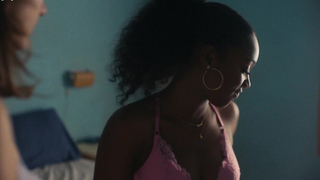 Thekla Reuten, Sophie Lindner, Jashayra Oehlers - Vlam (2025) HD 1080p