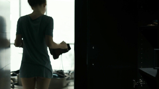 Nora von Waldstatten – Oktober November (2013) HD 1080p