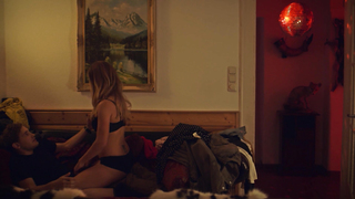 Nathalie Schott - Fear Fur Fuck (2017) HD 1080p