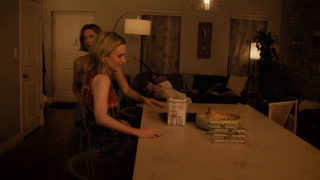 Molly Bernard, Pearl Amanda Dickson - A Nice Lady (2025) HD 1080p